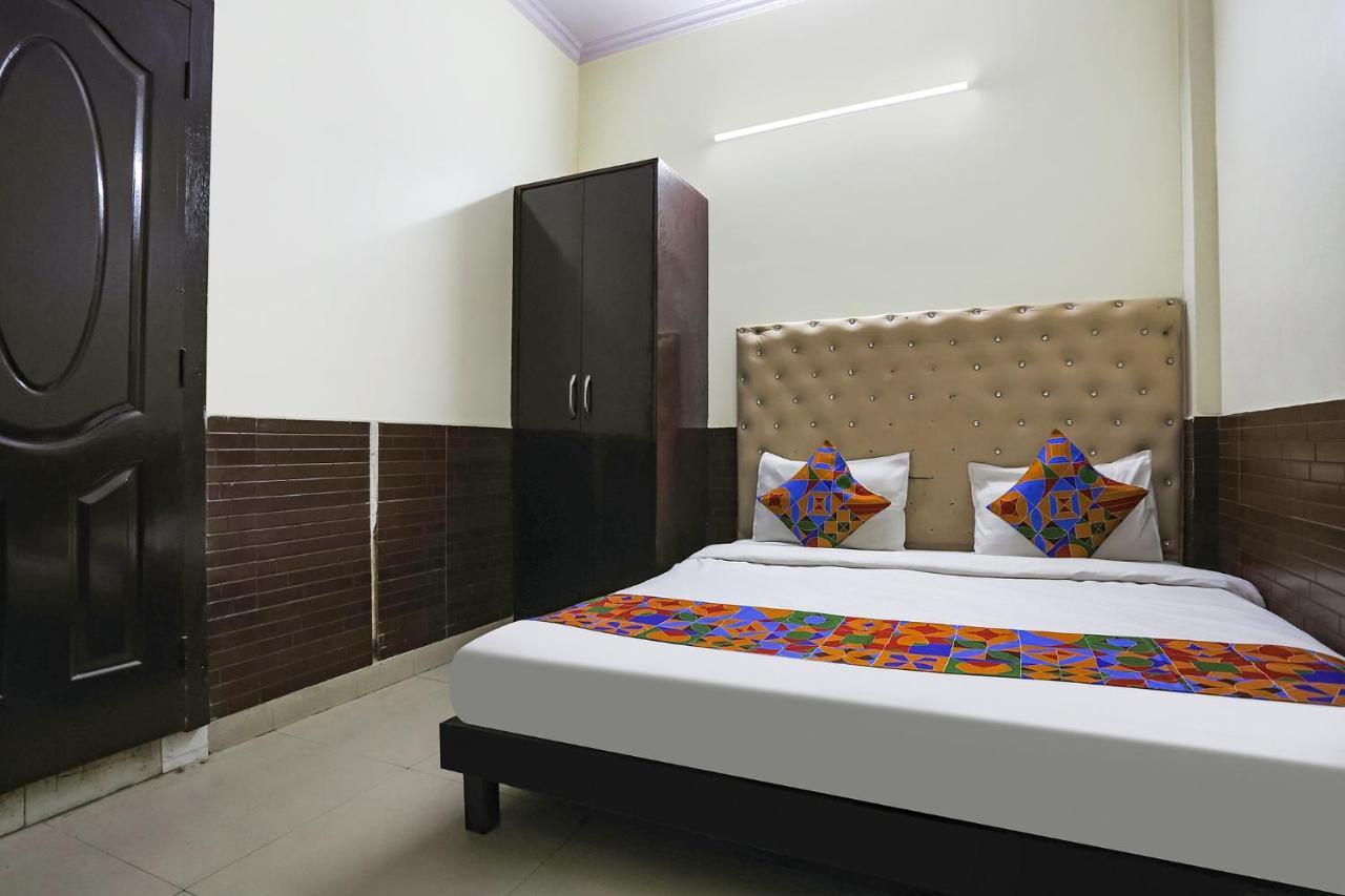 Fabhotel The Lazeez New Delhi Exterior foto
