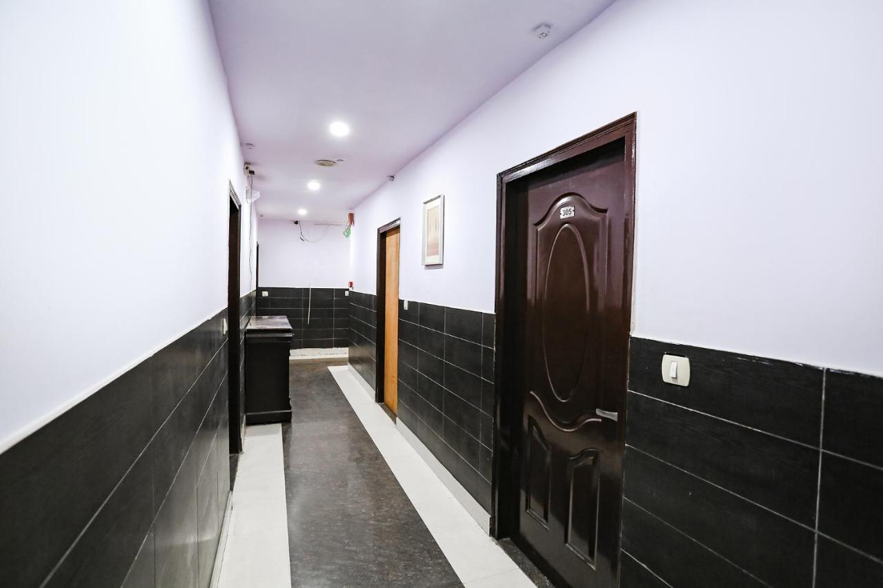 Fabhotel The Lazeez New Delhi Exterior foto
