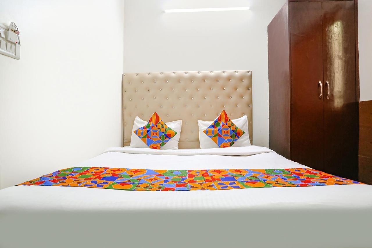 Fabhotel The Lazeez New Delhi Exterior foto